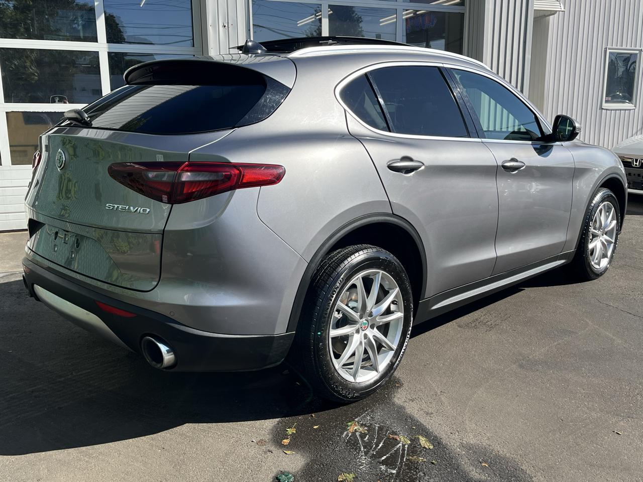 alfa romeo stelvio 2018 ZASFAKBNXJ7B71298 image alfa romeo stelvio 2018 ZASFAKBNXJ7B71298 image
